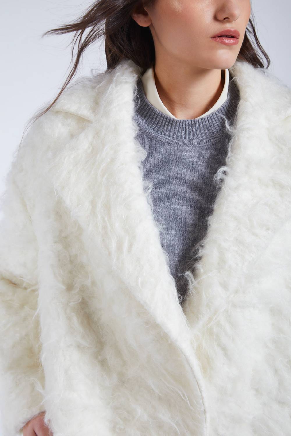 Piazza Sempione Cappotto in eco pelliccia Promozione Limitata