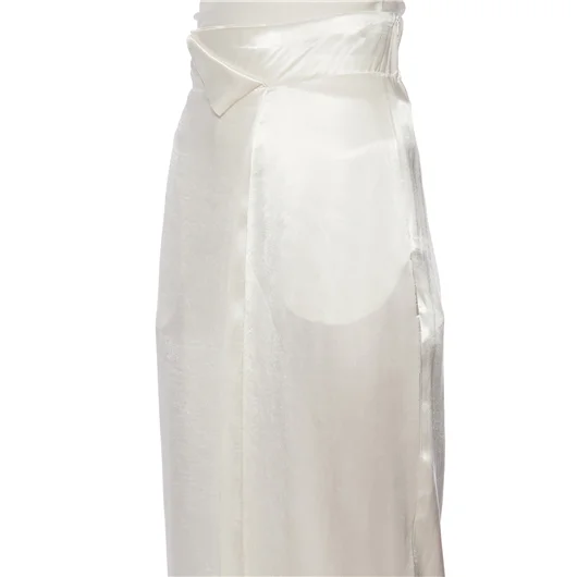 NU PANTALONE LARGO A VITA ALTA Offerta