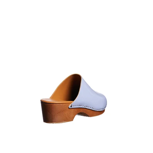 FIGURE DECORATIVE ZOCCOLI IN PELLE E LEGNO Grandi sconti