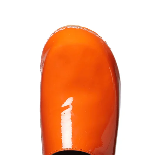 FIGURE DECORATIVE ZOCCOLI IN PELLE E LEGNO Nuovi prodotti