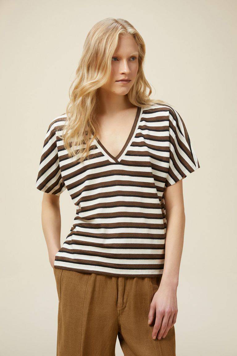 Pomandere T-shirt con scollo a V Sconto