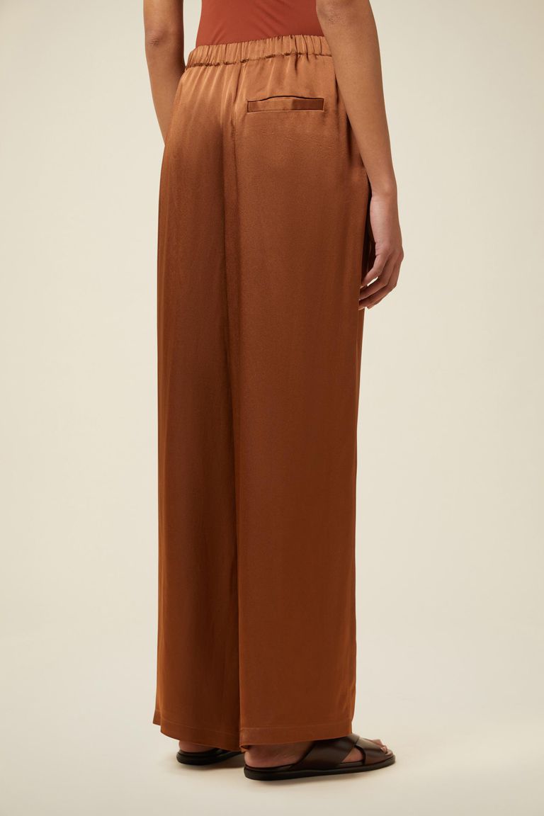 Pomandere Pantalone ampio con elastico in vita lucido Qualità