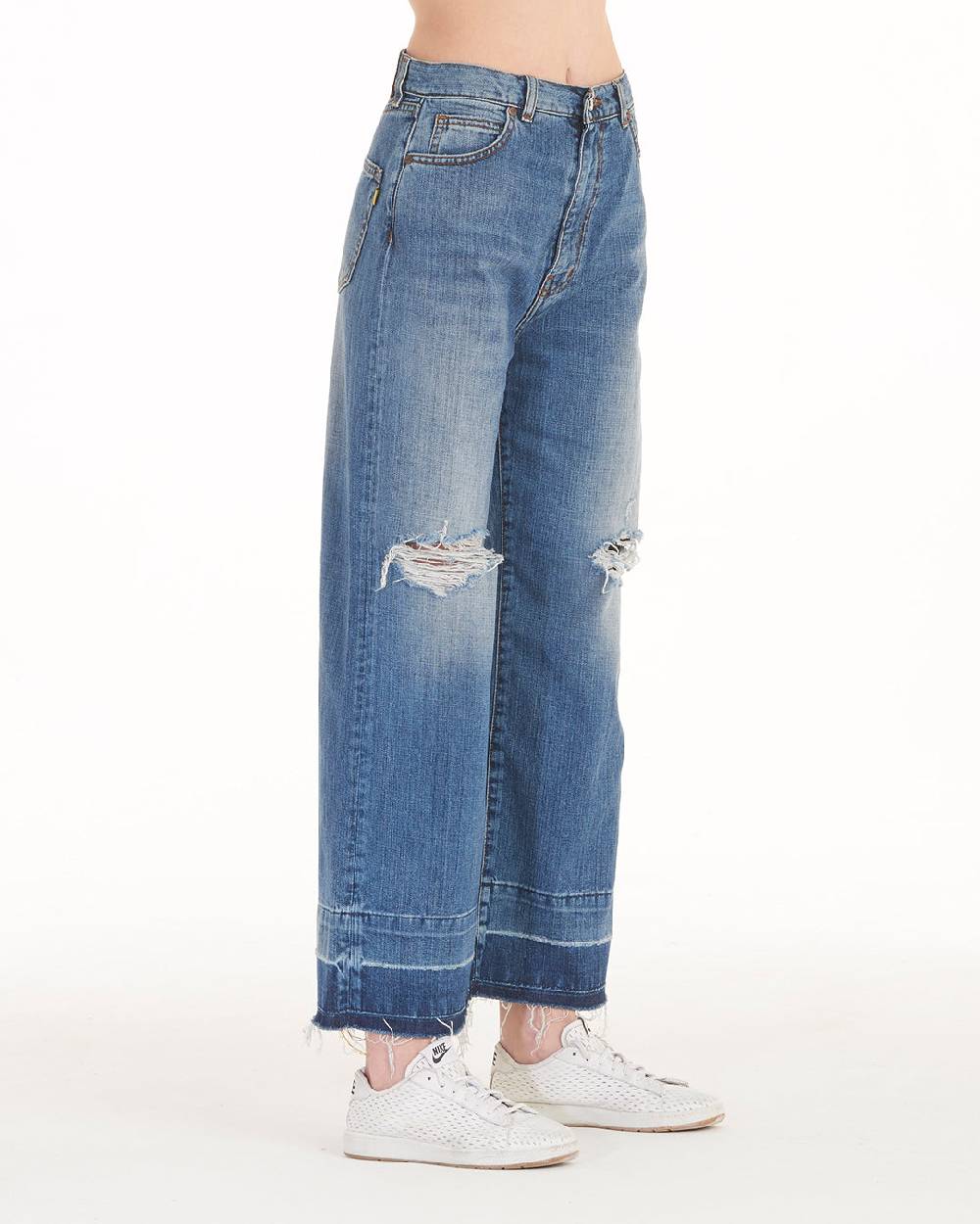 Pop84 Jeans over fit modello Rosy Affare Del Giorno