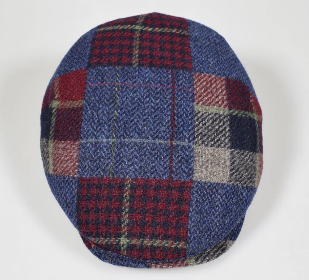 Imor di Banfi Cappello berretto imor blu a quadri in pura lana merino made in italy Offerte