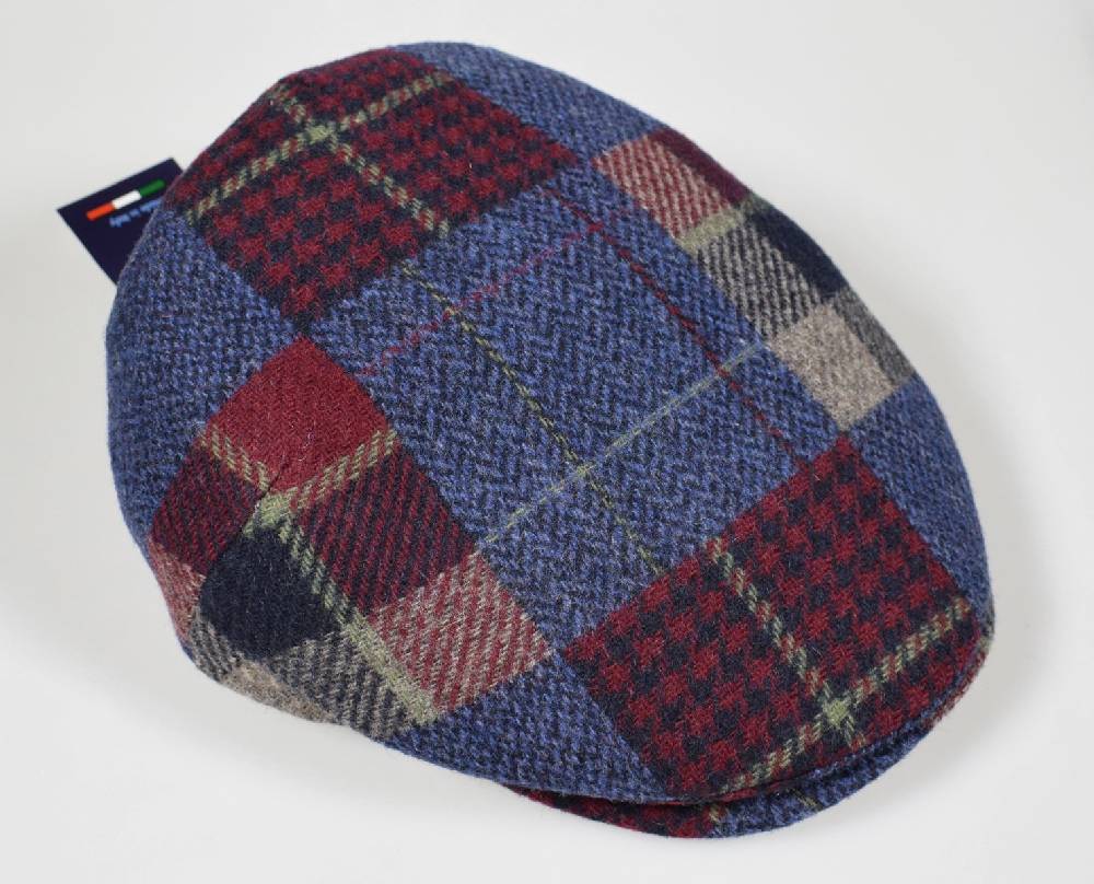 Imor di Banfi Cappello berretto imor blu a quadri in pura lana merino made in italy Offerte
