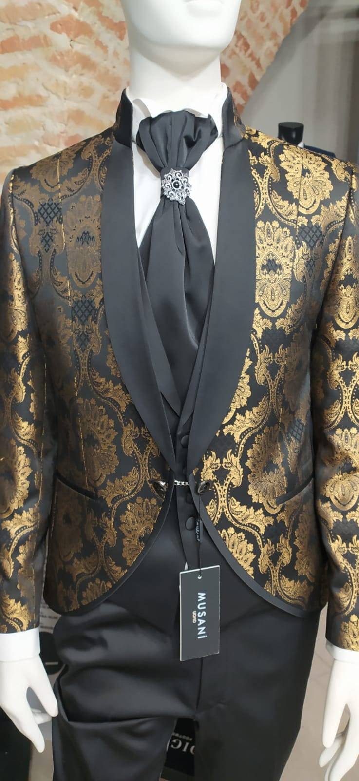 Musani Milano Cerimonia Abito musani damascato ecru con panciotto cravatta e papillon Promozione Limitata