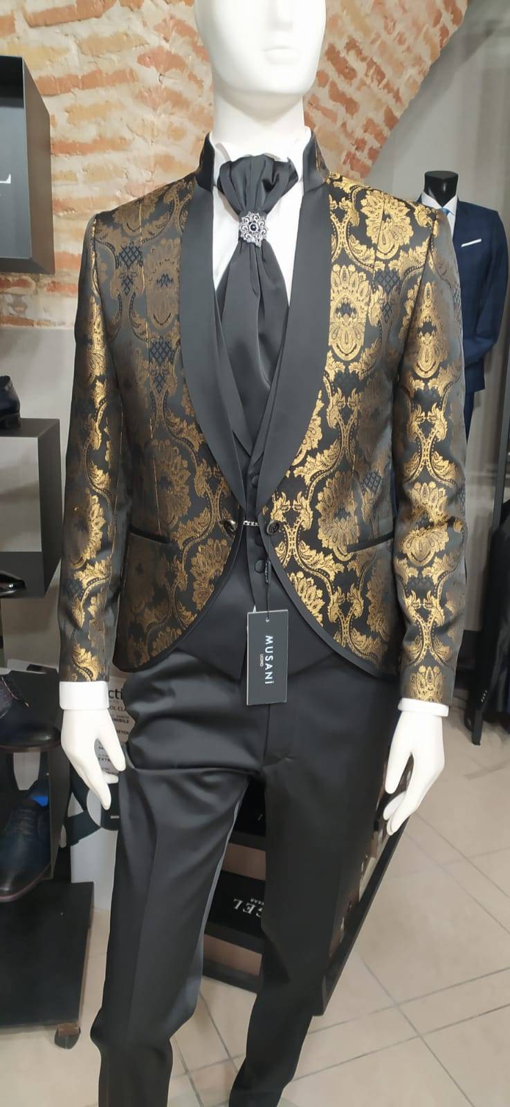 Musani Milano Cerimonia Abito musani damascato ecru con panciotto cravatta e papillon Promozione Limitata