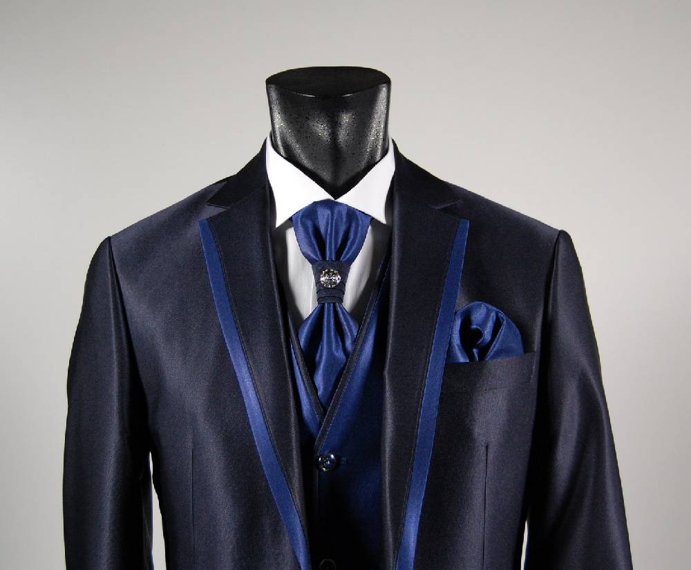 Musani Milano Cerimonia Abito blu musani milano cerimonia completo di gilet cravatta e camicia 2025