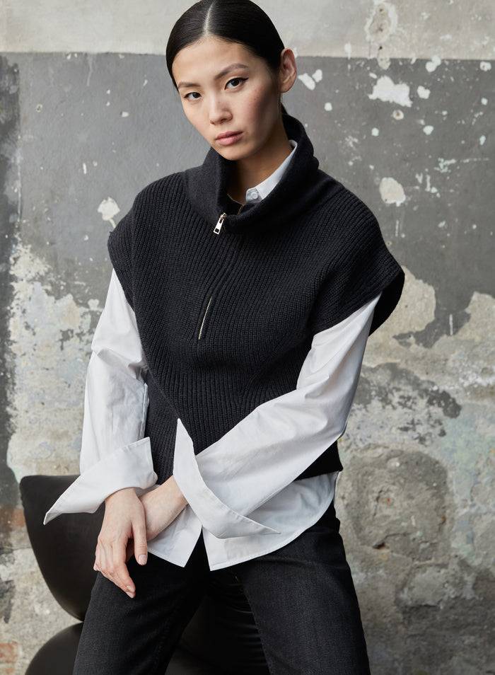Lorena Antoniazzi GILET IN MAGLIA Sottocosto