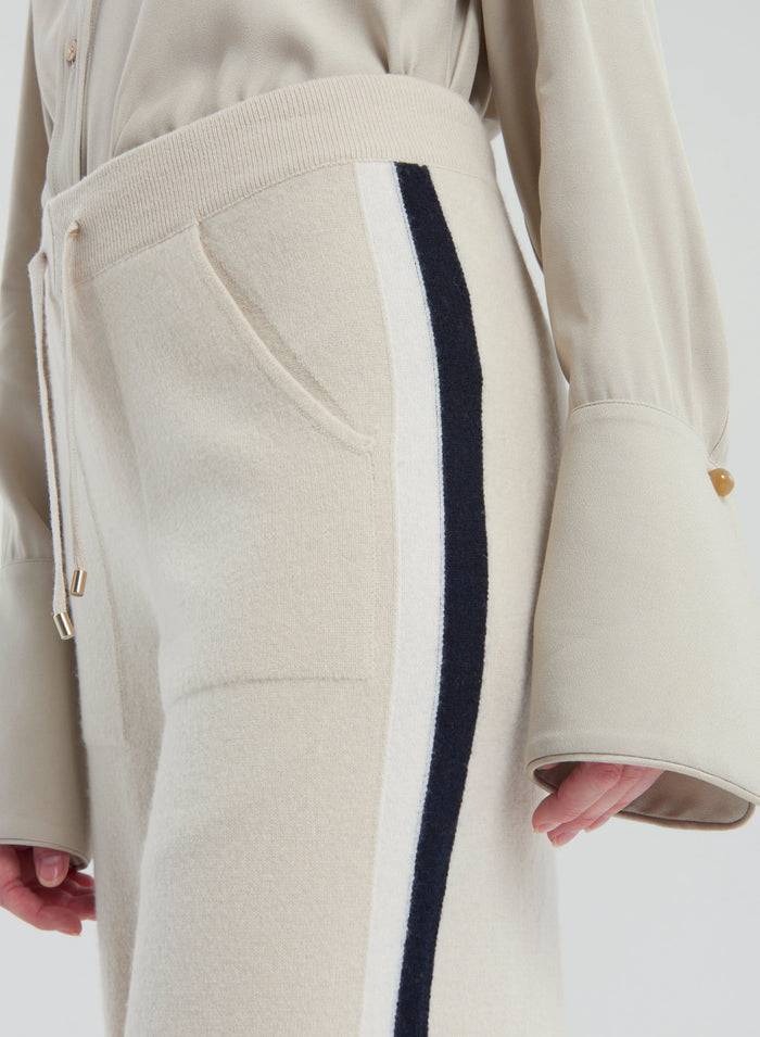 Lorena Antoniazzi PANTALONI IN MAGLIA Promozione