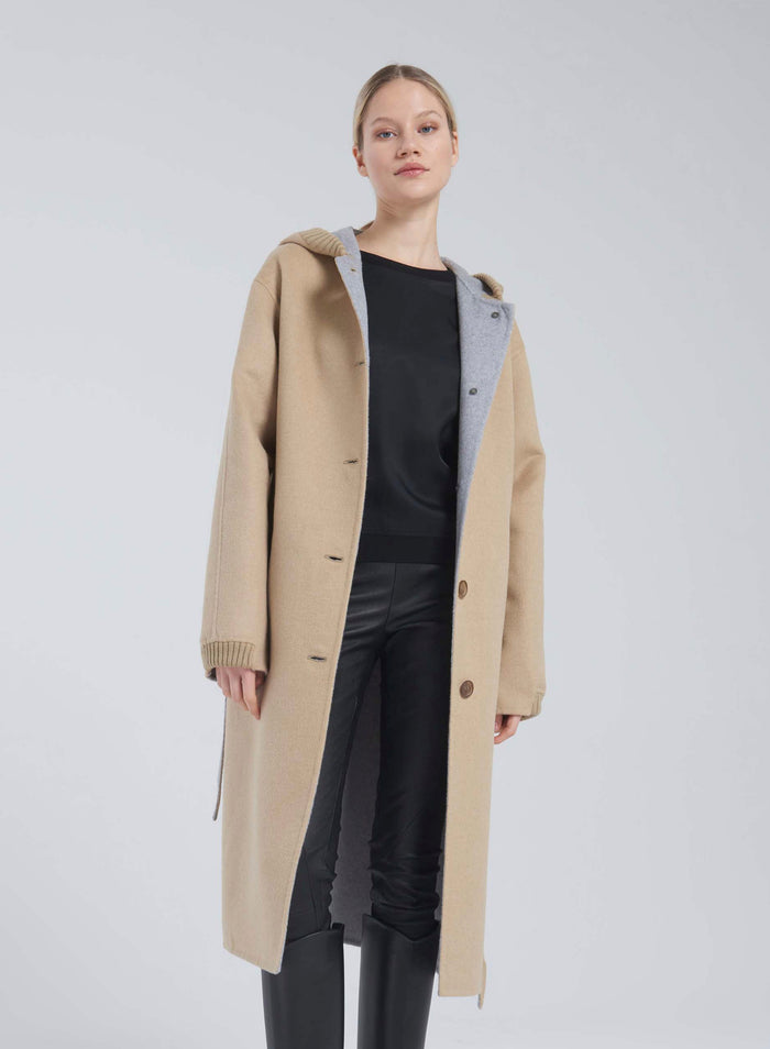 Lorena Antoniazzi CAPPOTTO IN LANA E ANGORA CON CAPPUCCIO Convenienza