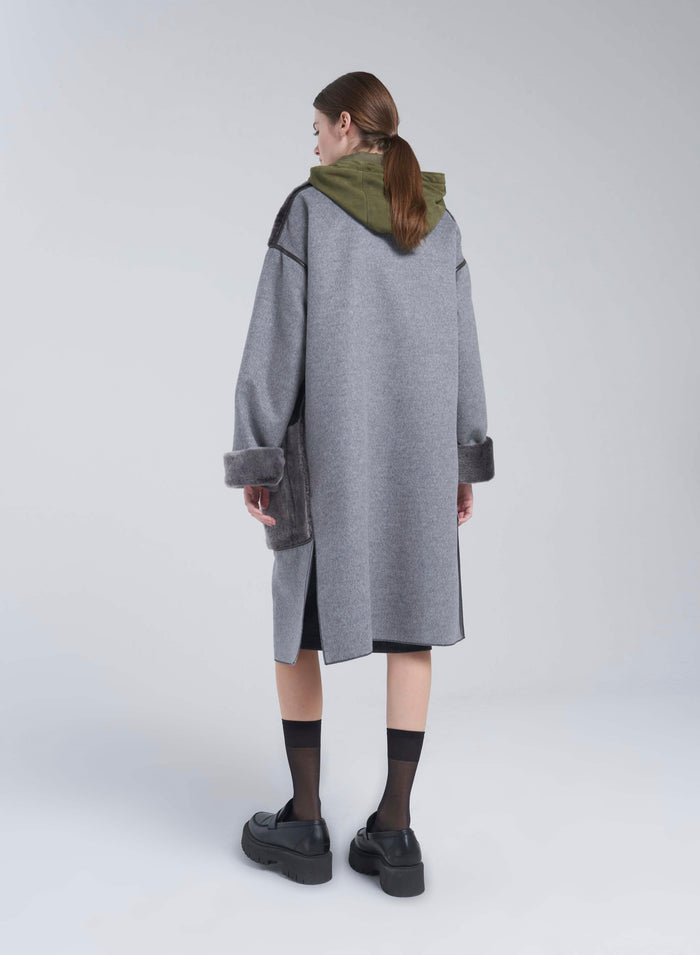 Lorena Antoniazzi CAPPOTTO IN MONTONE Presa
