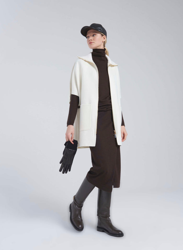 Lorena Antoniazzi GILET IN LANA E ANGORA Novità