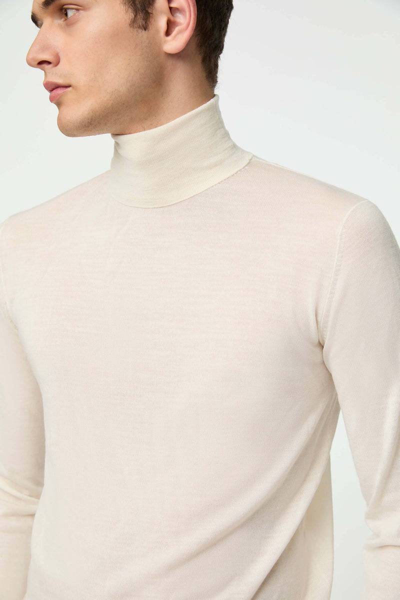 Lubiam Maglia dolcevita in lana ultralight bianco latte Maglia dolcevita in lana ultralight bianco latte Soddisfazione Garantita