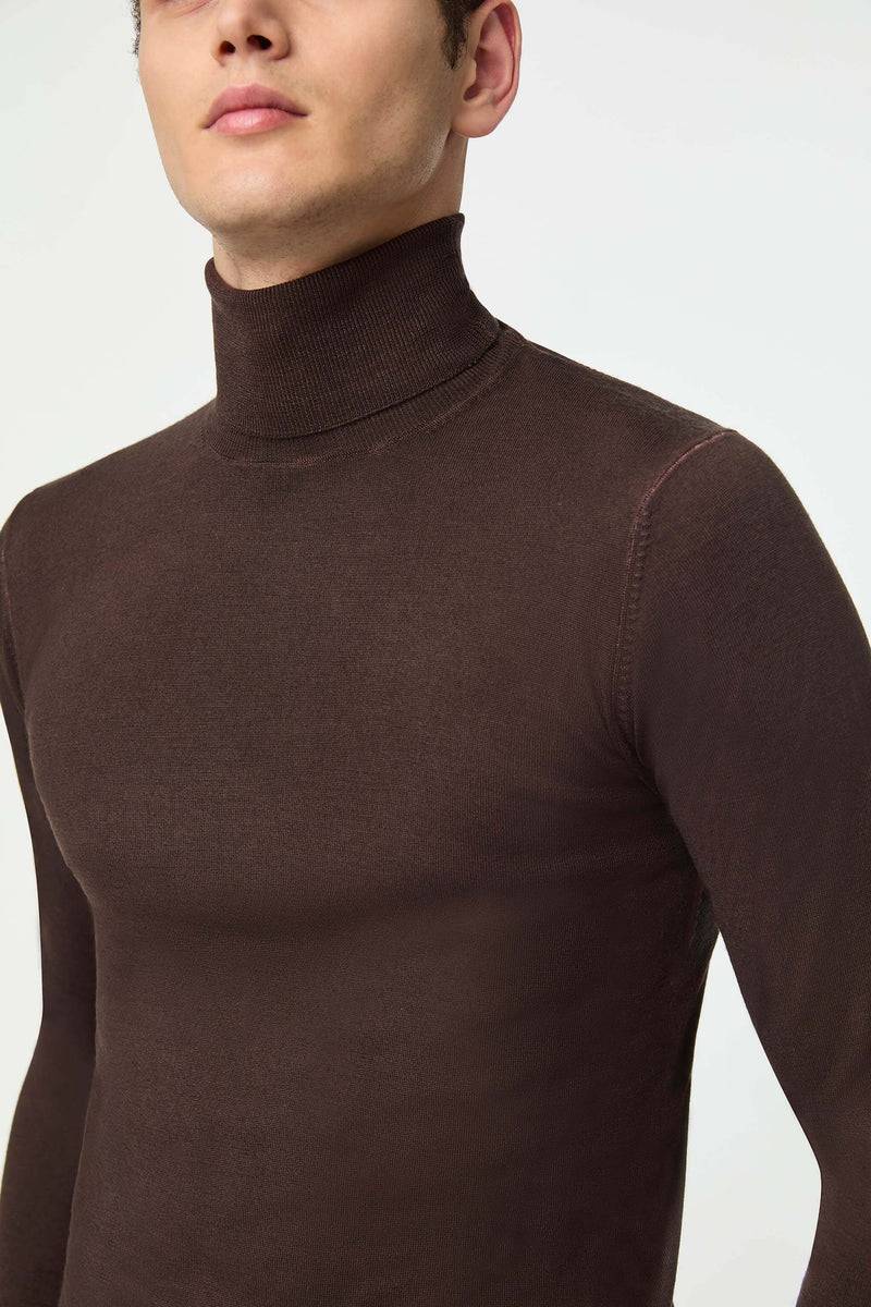 Lubiam Maglia dolcevita in lana leggera marrone Maglia dolcevita in lana leggera marrone Saldi