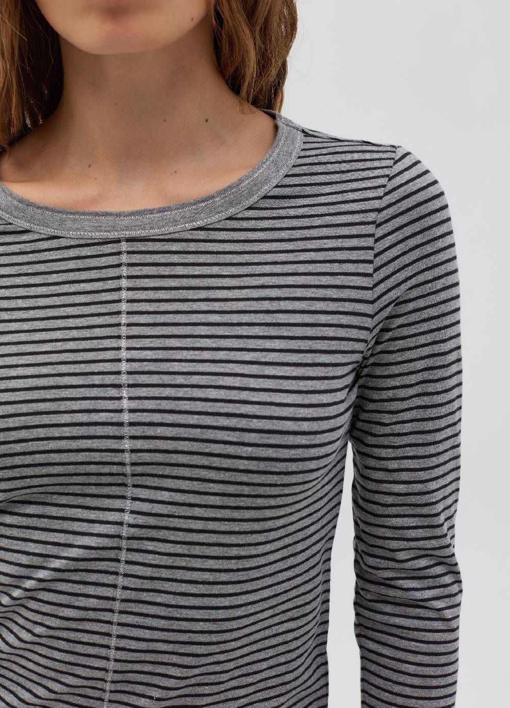OVS T-shirt a righe sottili con maniche lunghe Promozione