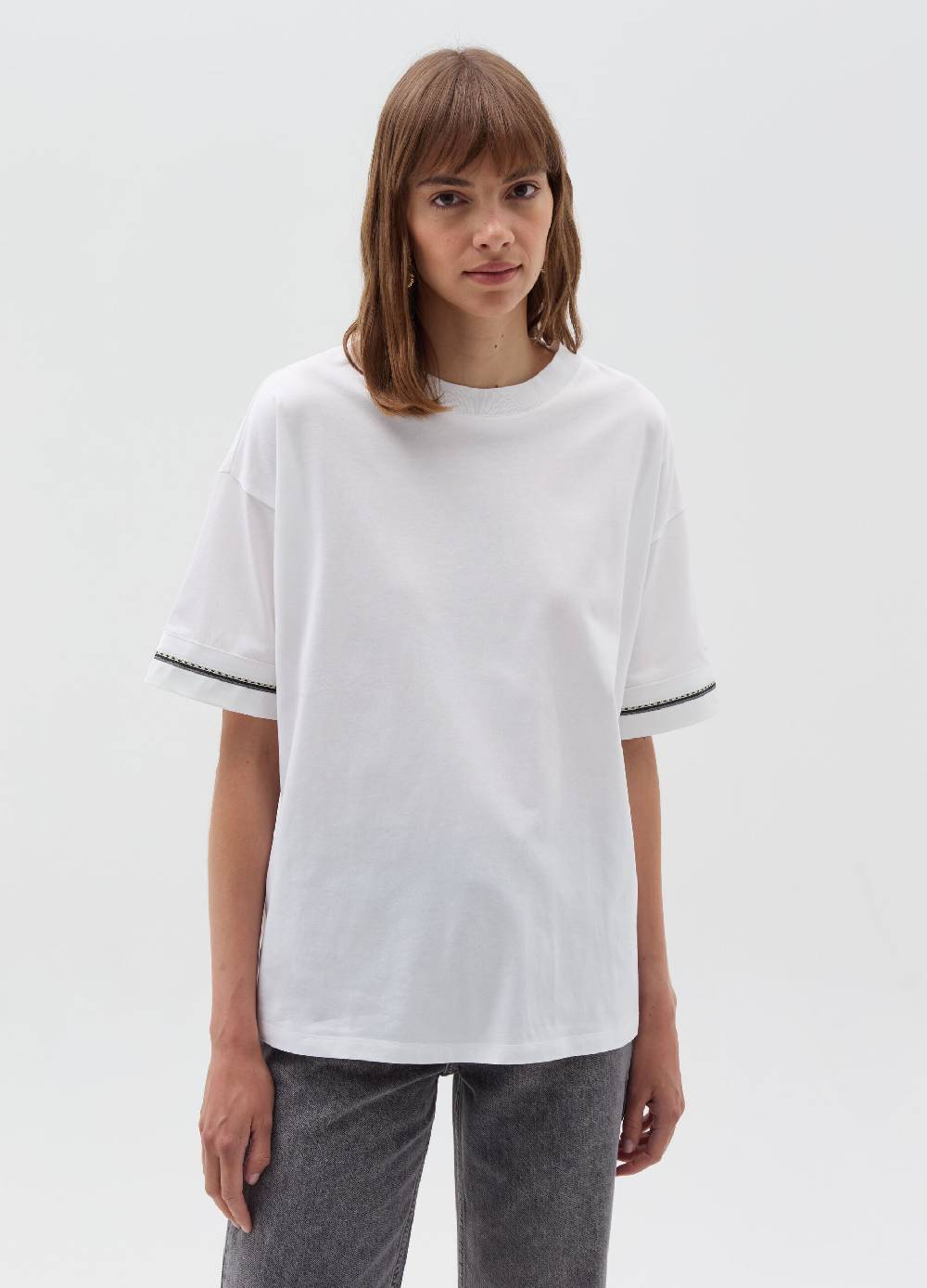 LULAH D. T-shirt over con inserti a contrasto Prezzo Ridotto