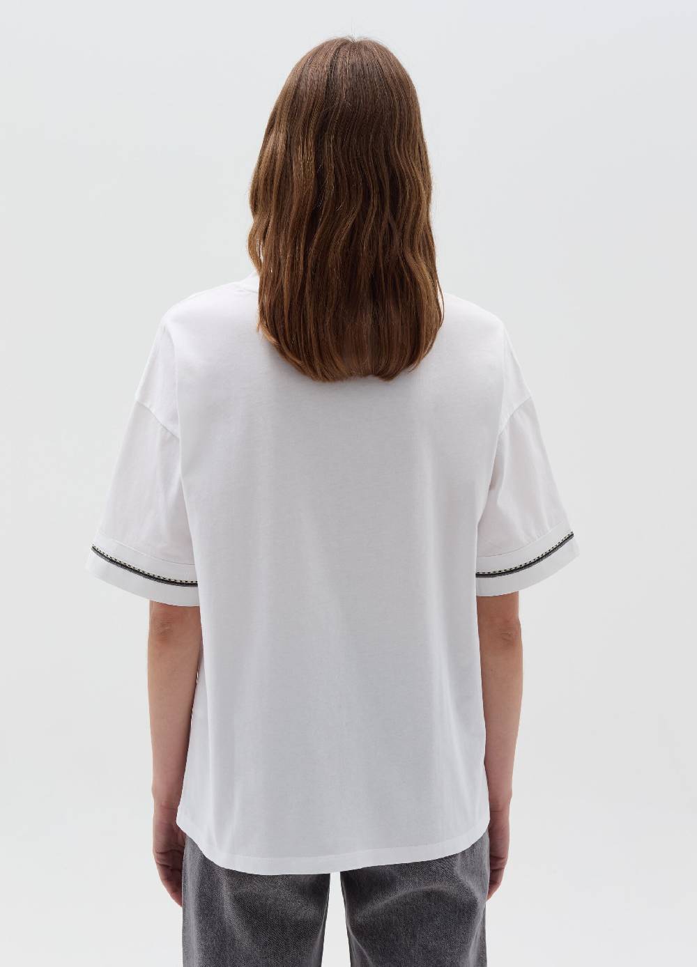 LULAH D. T-shirt over con inserti a contrasto Prezzo Ridotto