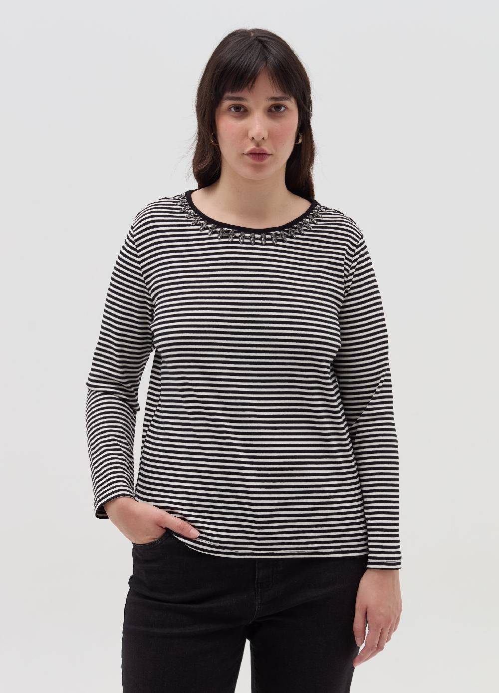 MYA T-shirt con applicazione gioiello Curvy Saldi