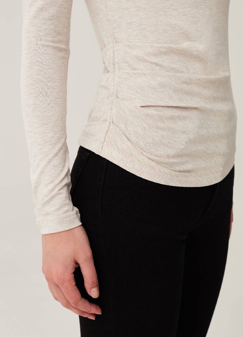 OVS T-shirt in viscosa stretch con maniche lunghe In Saldo