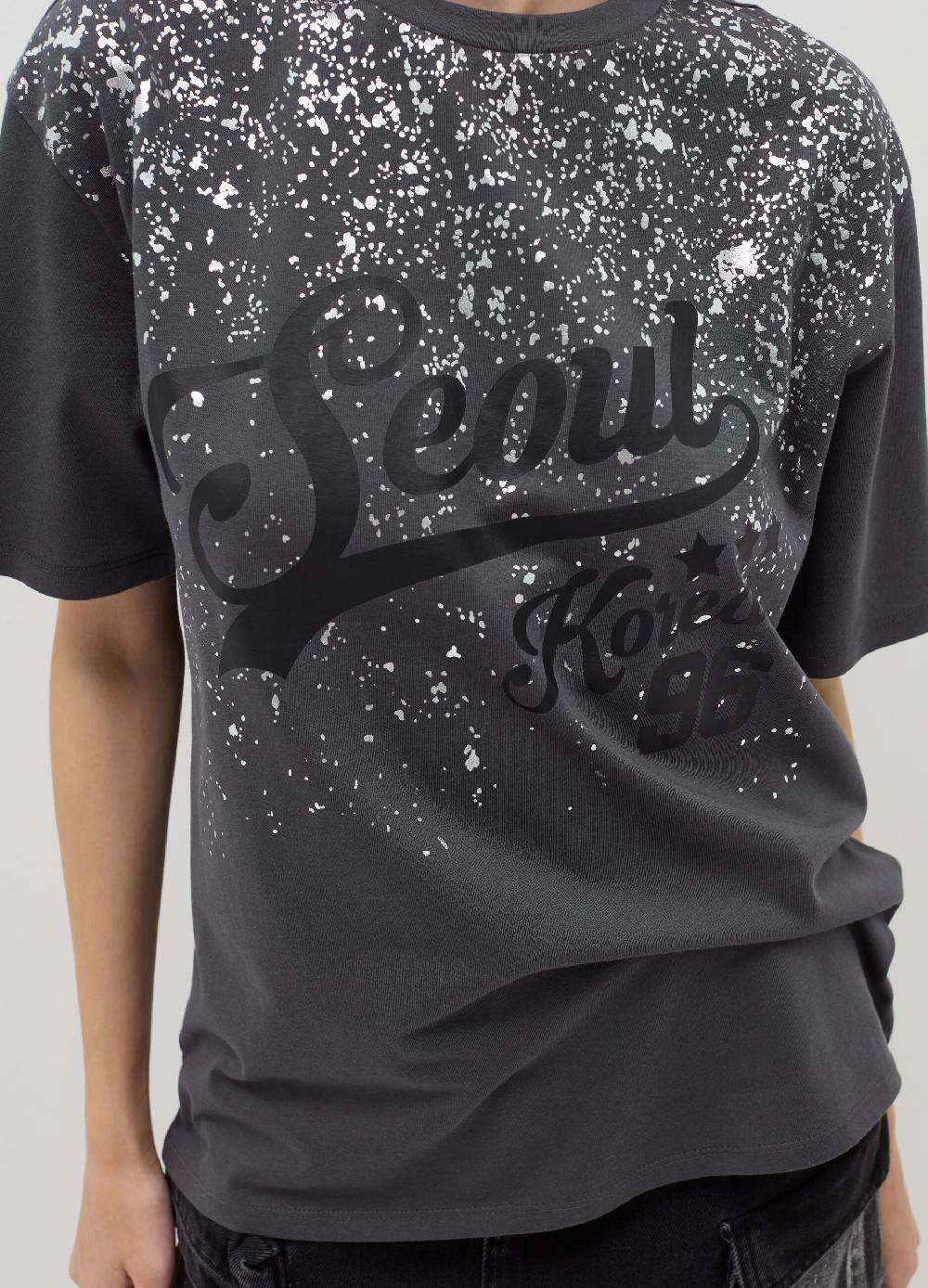 B. ANGEL T-shirt relaxed fit con stampa in foil Presa