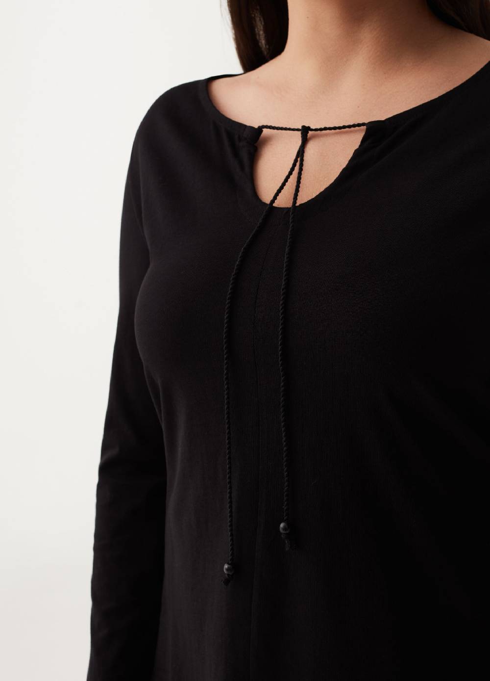 MYA T-shirt a maniche lunghe con laccetto Curvy Negozio