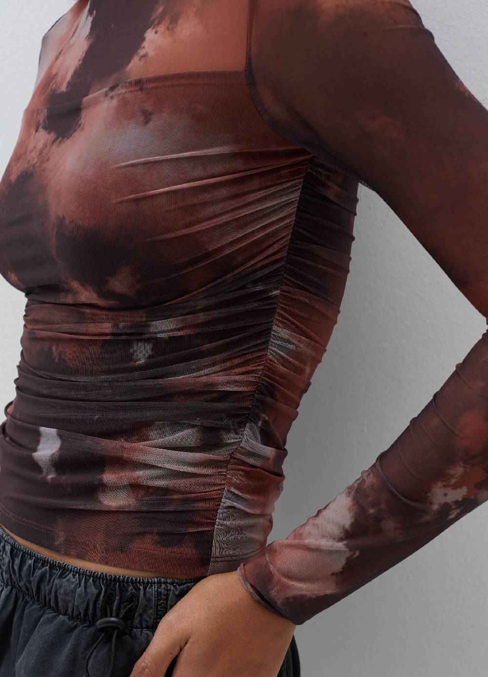 B. ANGEL T-shirt a maniche lunghe in mesh Tie Dye Fino Al -60%