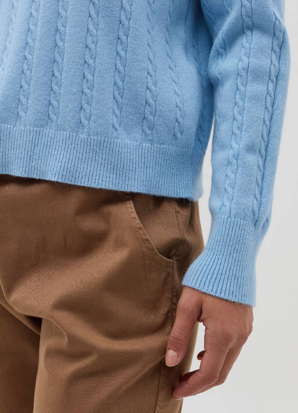 HYBRID Pullover a coste con lavorazione intrecciata Sconto