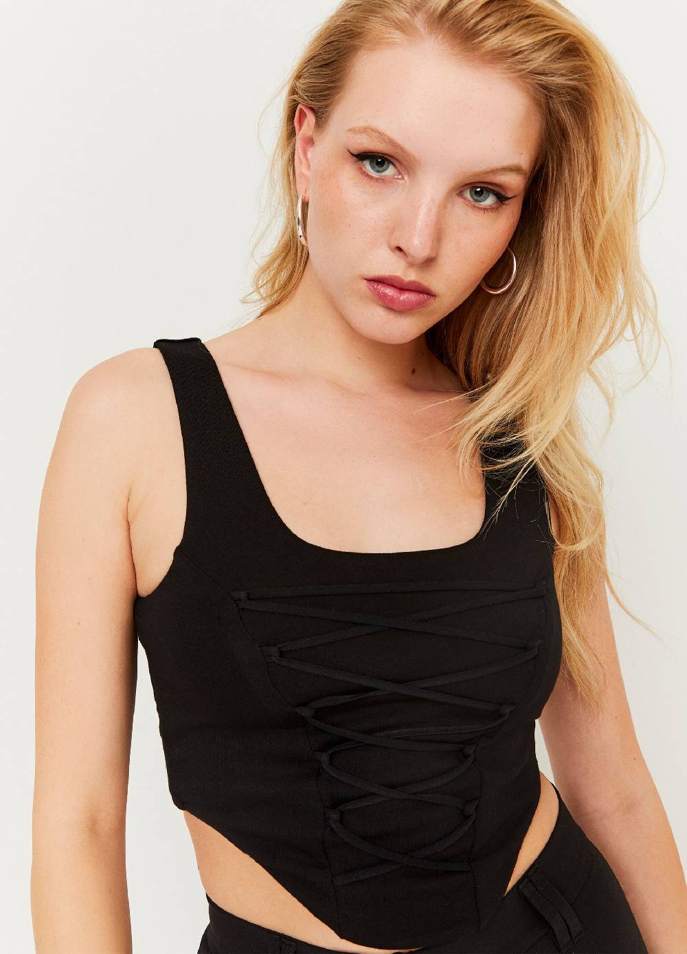 TALLY WEIJL Crop top a corsetto con lacci incrociati Qualità