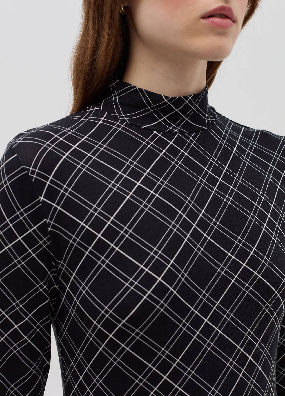OVS T-shirt mock neck con fantasia check Saldi