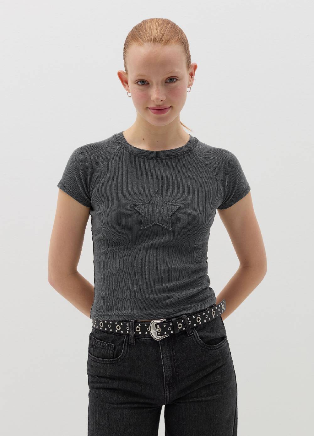 B. ANGEL T-shirt crop a costine con ricamo Consegna Veloce