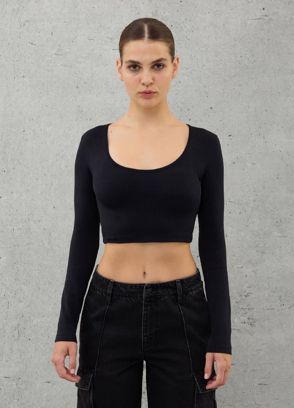 UTOPJA Cut Out Crop Longsleeve Black In Saldo