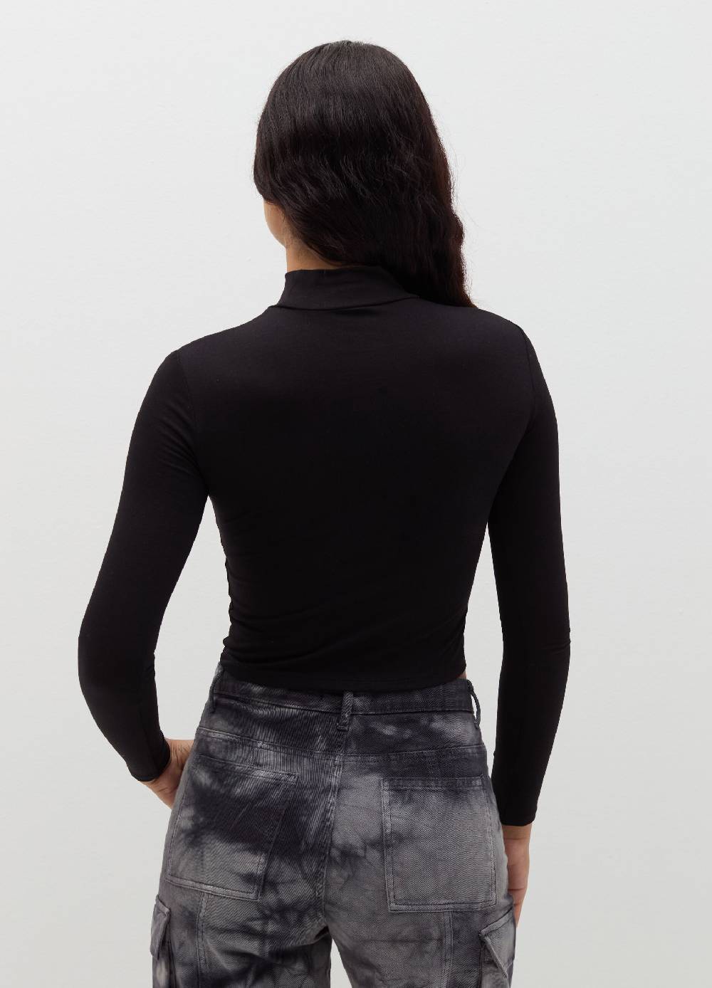 B. ANGEL T-shirt mock neck con maniche lunghe Italia