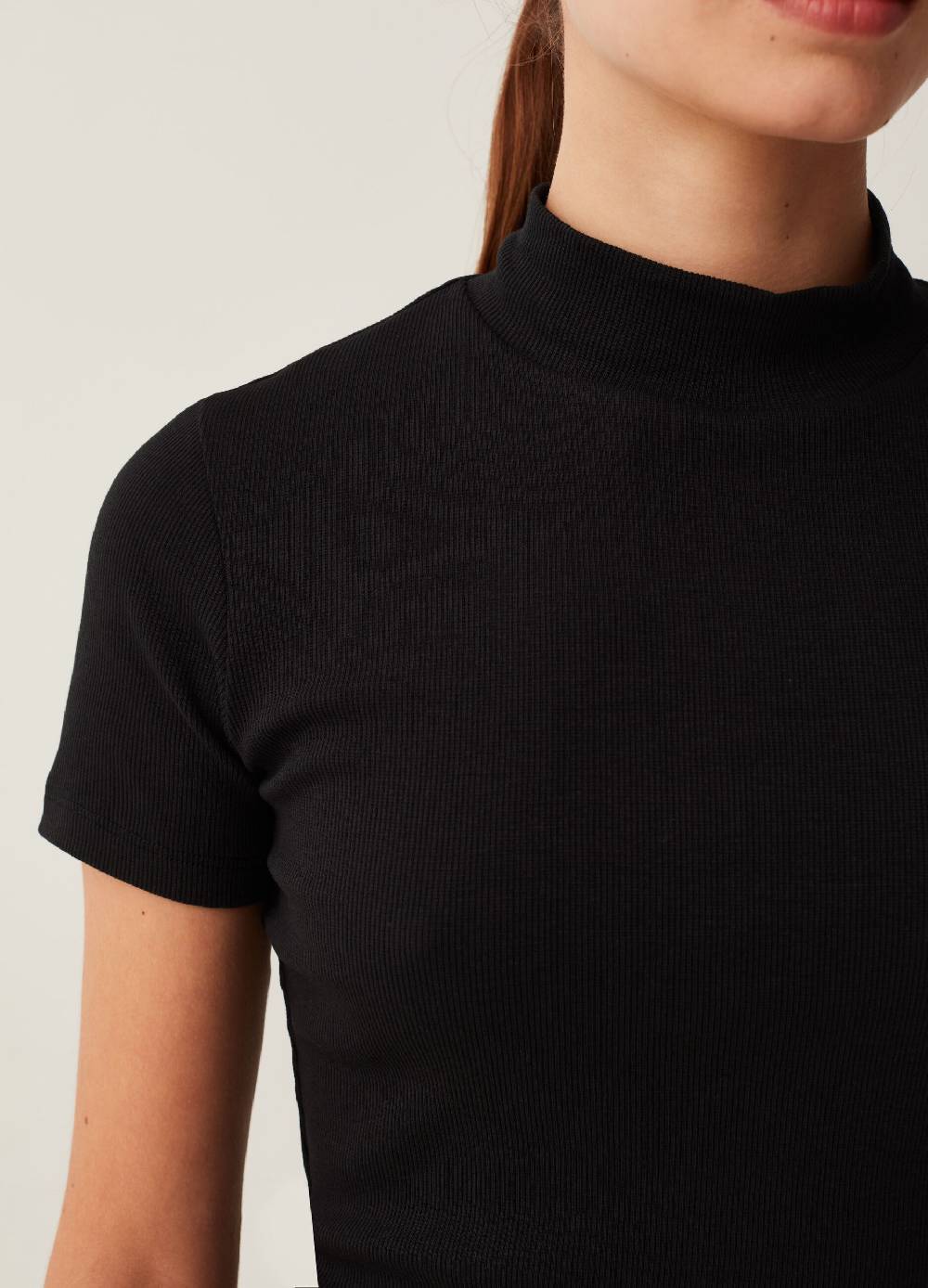 B. ANGEL T-shirt a costine sottili mock neck Pezzi Unici