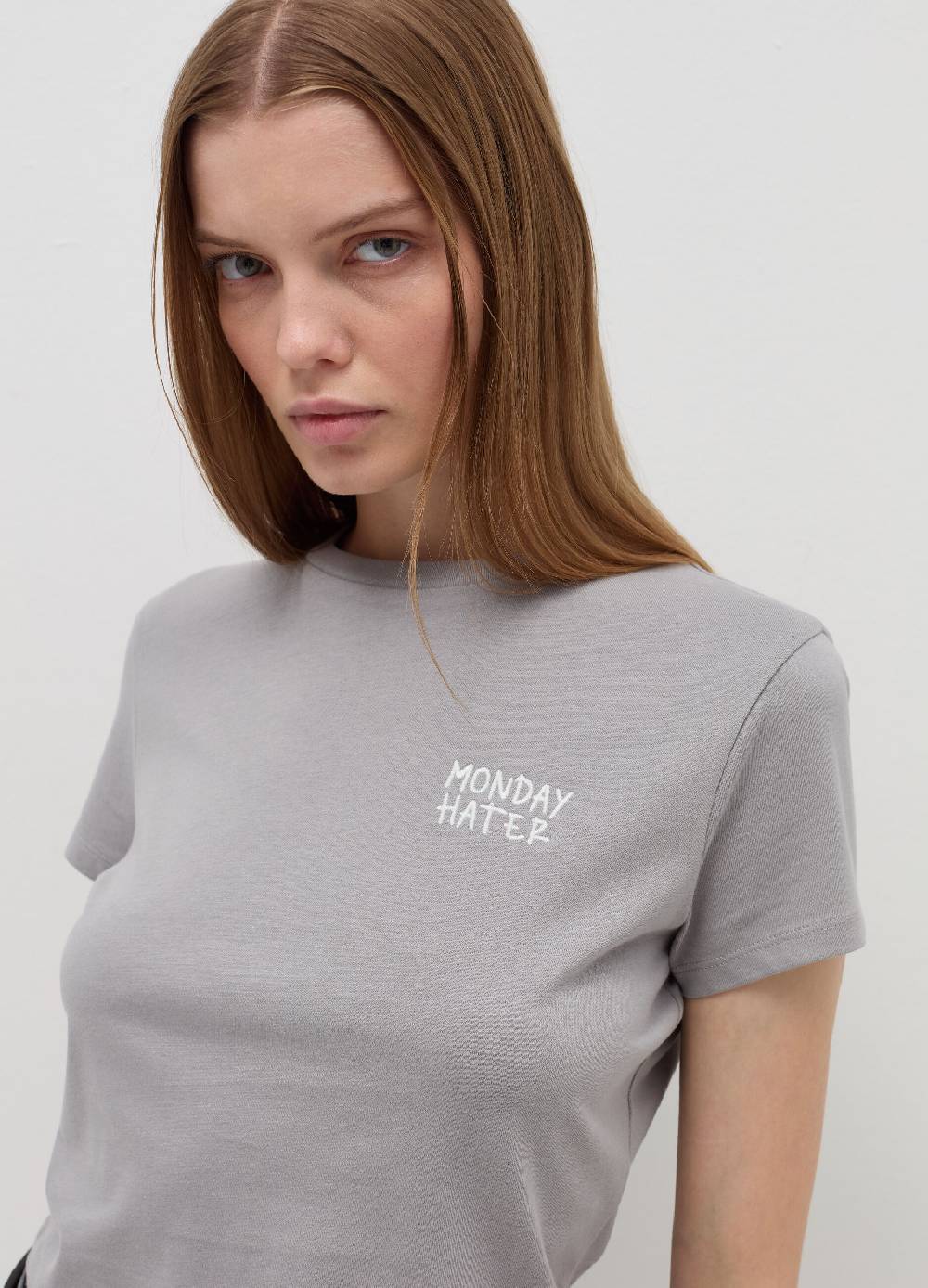 B. ANGEL T-shirt crop con ricamo lettering Saldi