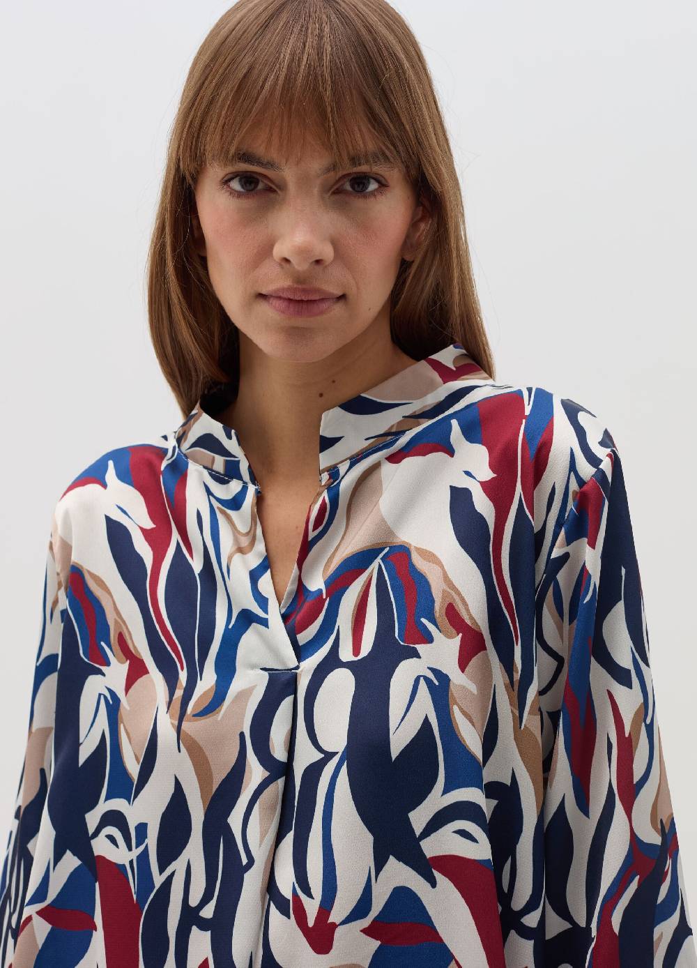 HYBRID Blusa multicolore con scollo a V In Saldo