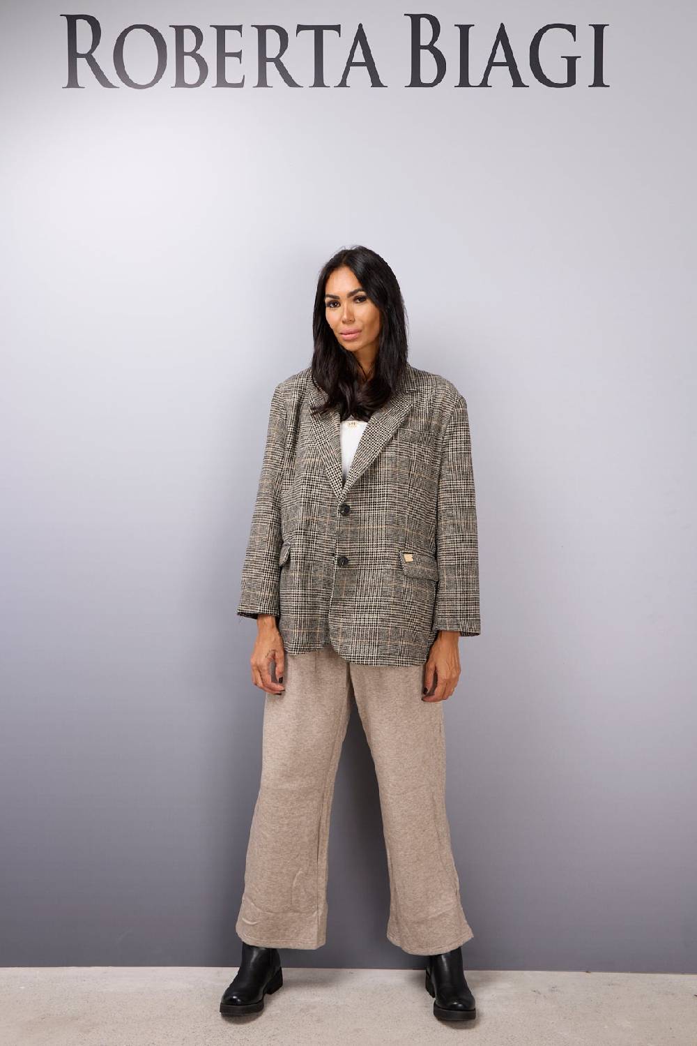 Roberta Biagi GIA0996 Online
