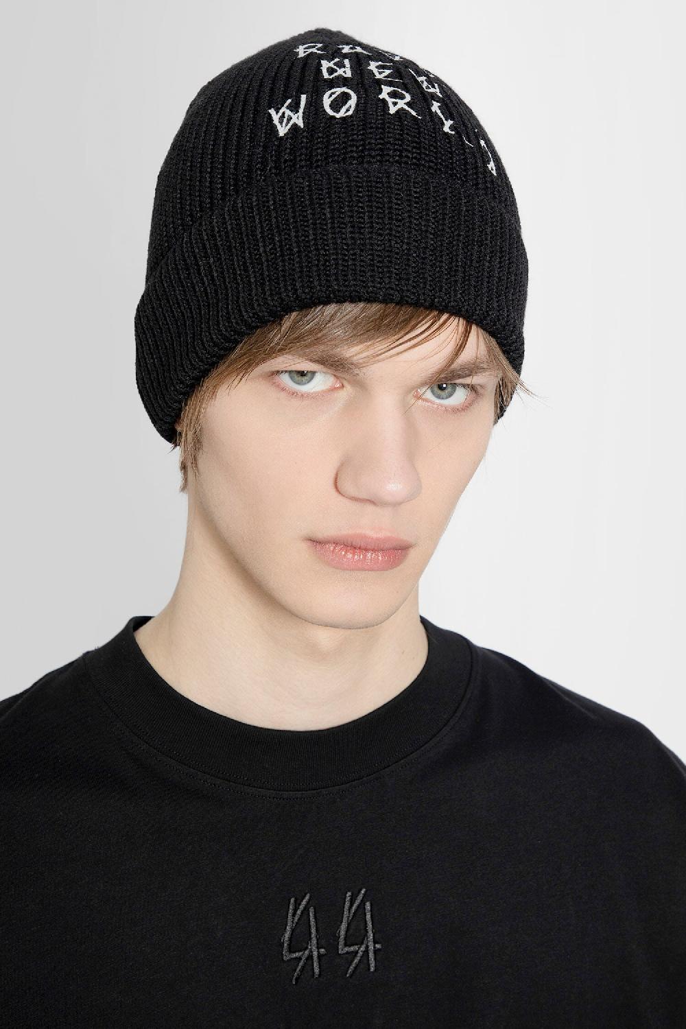 Antonioli 44 LABEL GROUP MAN BLACK HATS Outlet
