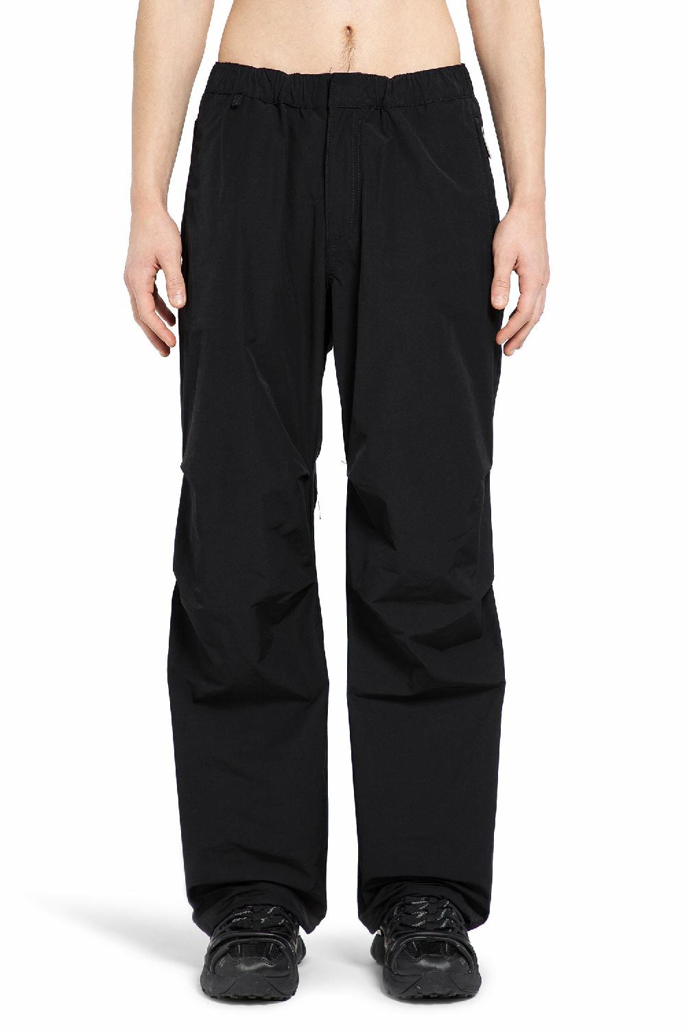 Antonioli 44 LABEL GROUP MAN BLACK TROUSERS Negozio