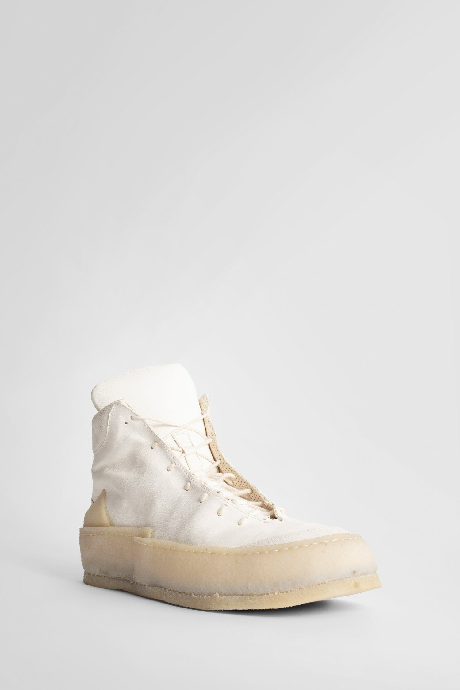 Antonioli A DICIANNOVEVENTITRE MAN OFF-WHITE SNEAKERS Offerta