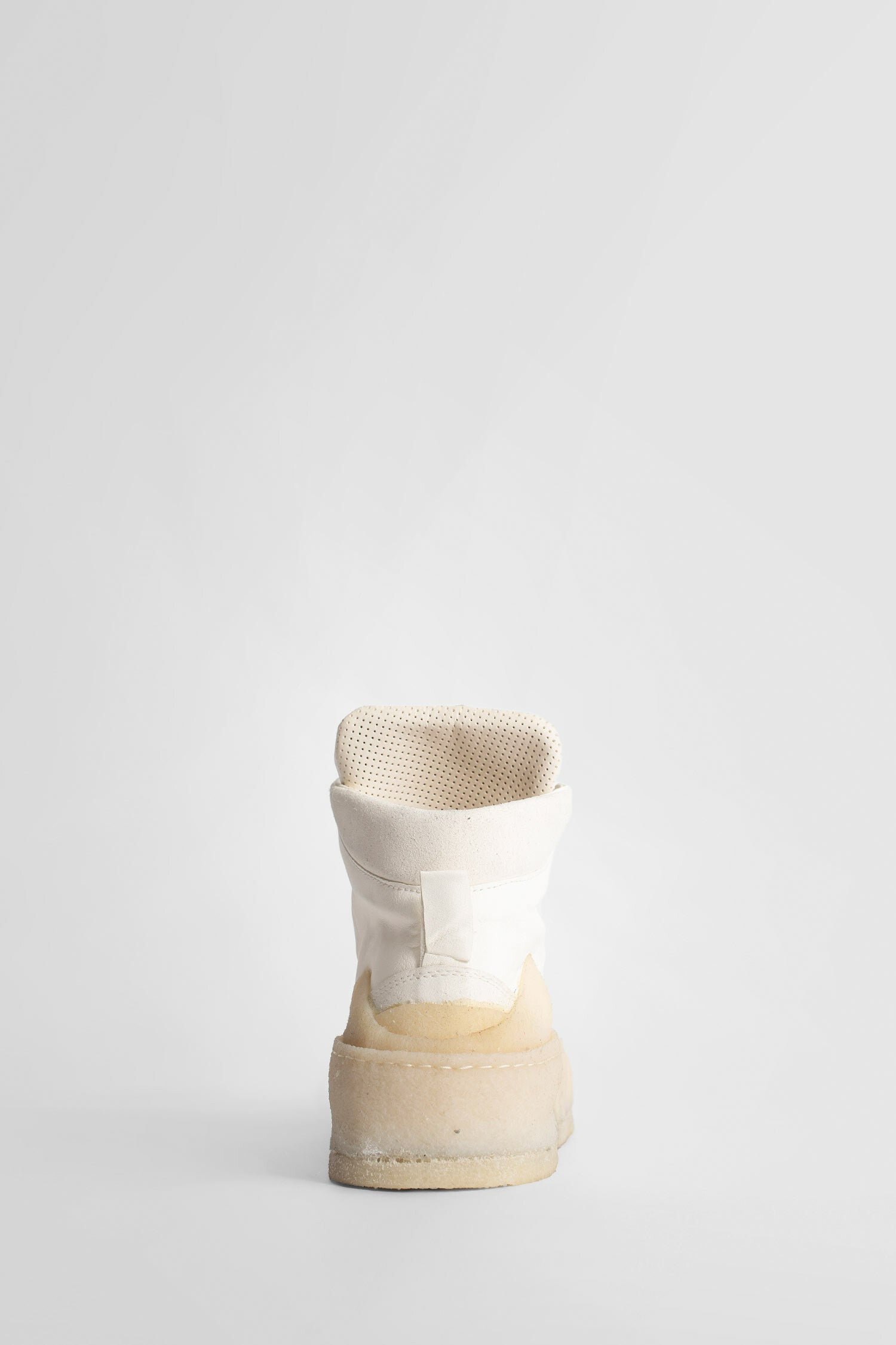 Antonioli A DICIANNOVEVENTITRE MAN OFF-WHITE SNEAKERS Offerta