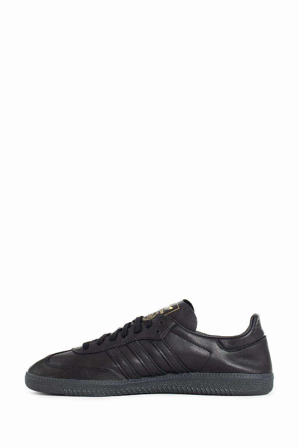 Antonioli ADIDAS MAN BLACK SNEAKERS Affare Del Giorno