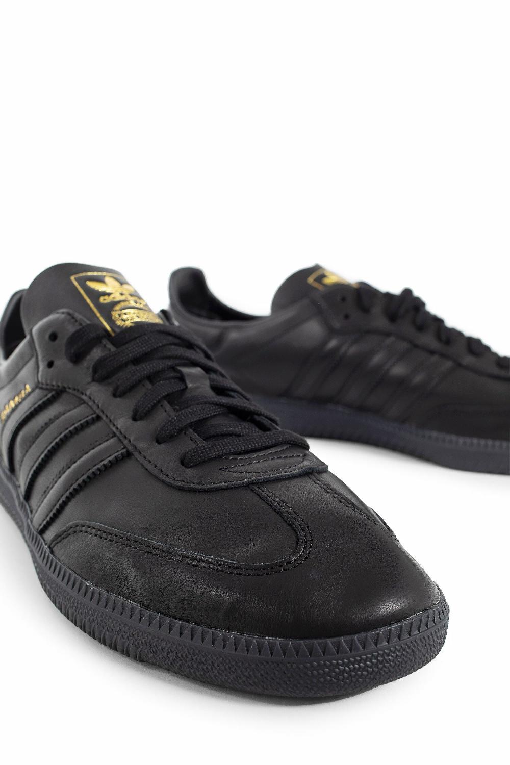 Antonioli ADIDAS MAN BLACK SNEAKERS Affare Del Giorno