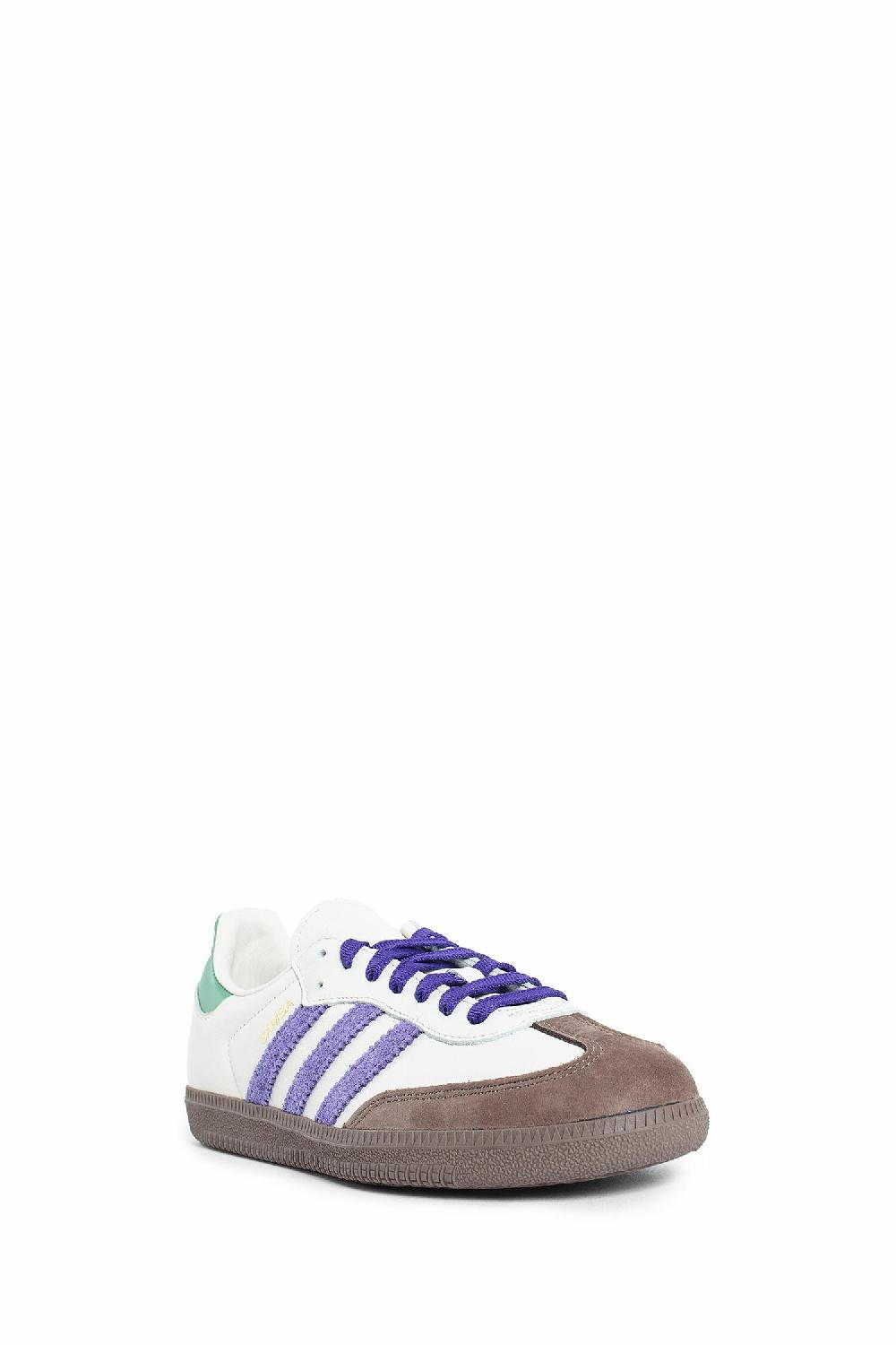 Antonioli ADIDAS WOMAN WHITE SNEAKERS Offerta