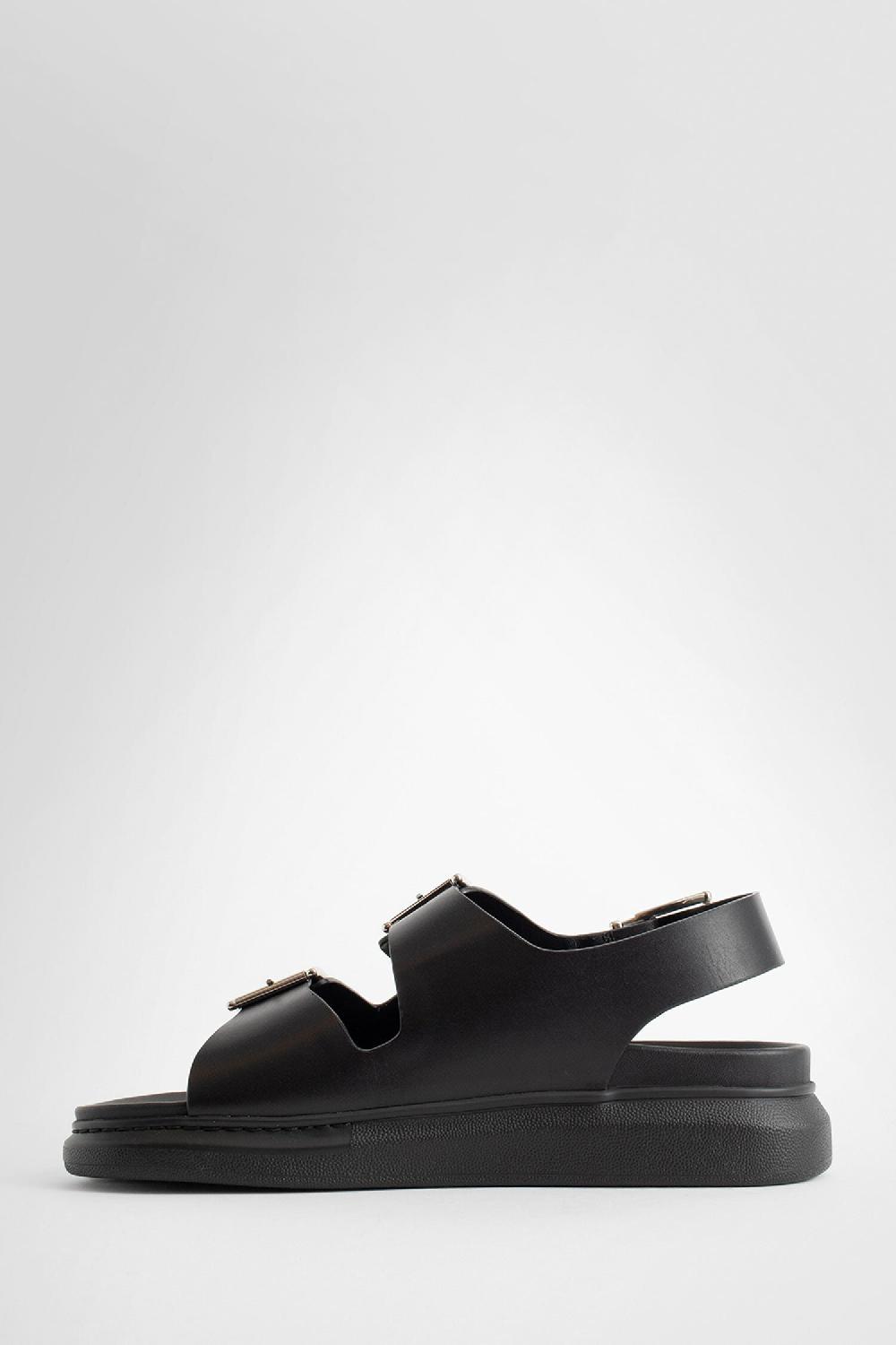 Antonioli ALEXANDER MCQUEEN MAN BLACK SANDALS & SLIDES In Vendita