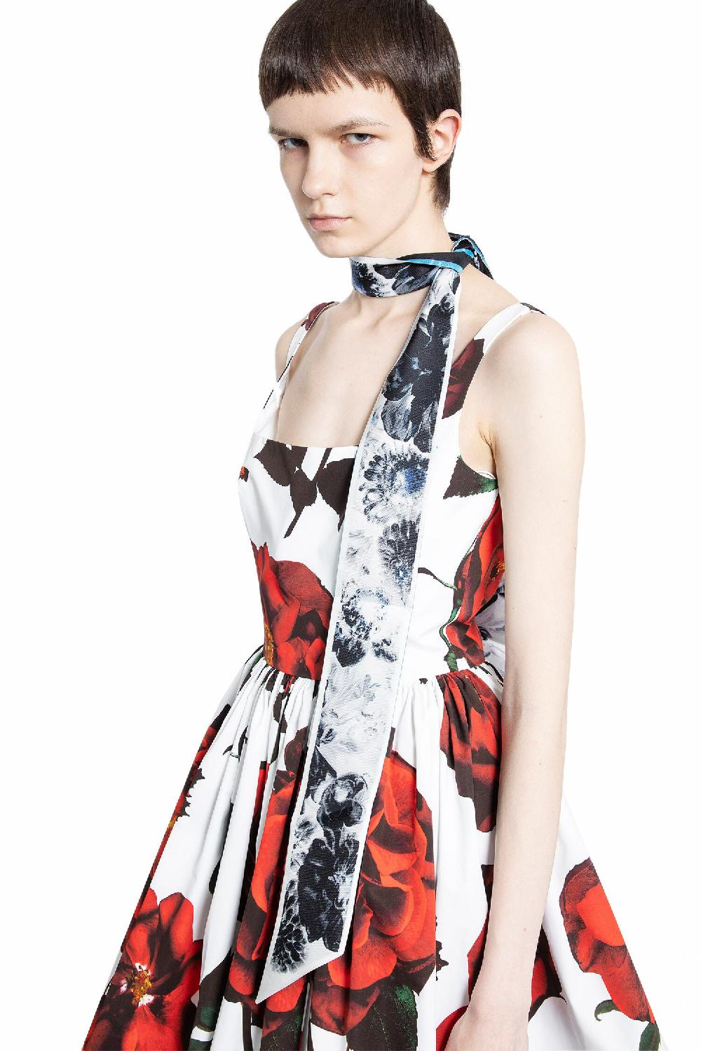Antonioli ALEXANDER MCQUEEN WOMAN MULTICOLOR SCARVES Promozione Limitata