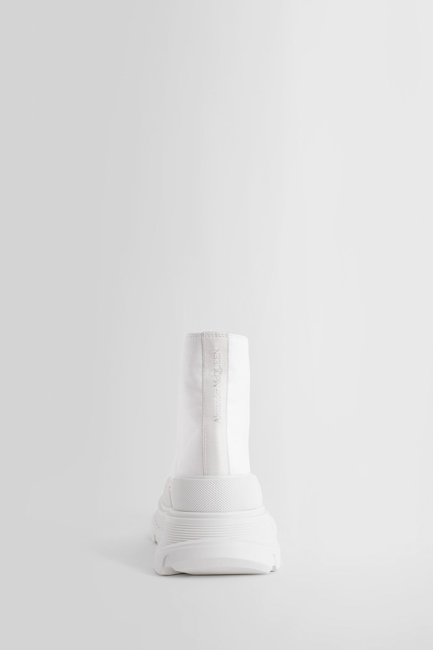 Antonioli ALEXANDER MCQUEEN WOMAN WHITE BOOTS Sconto