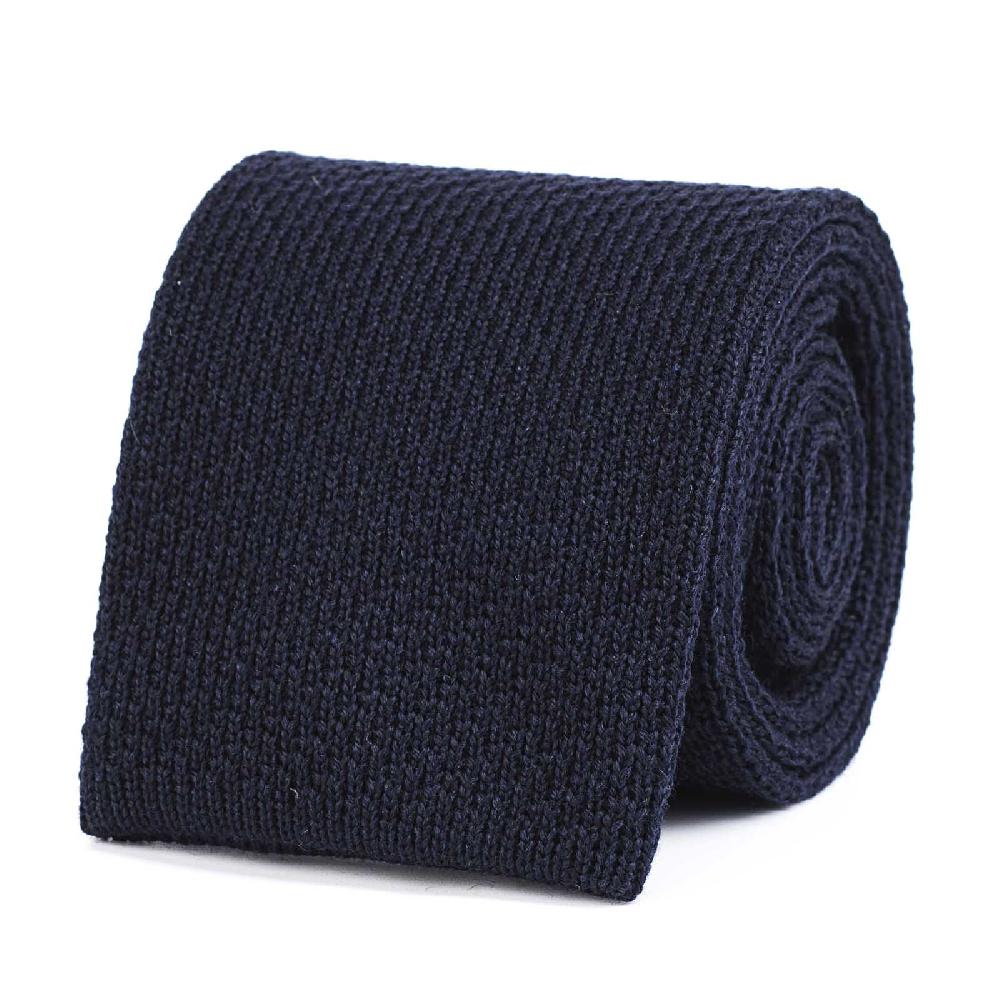 Rubinacci Cravatta in maglia navy blu In Vendita