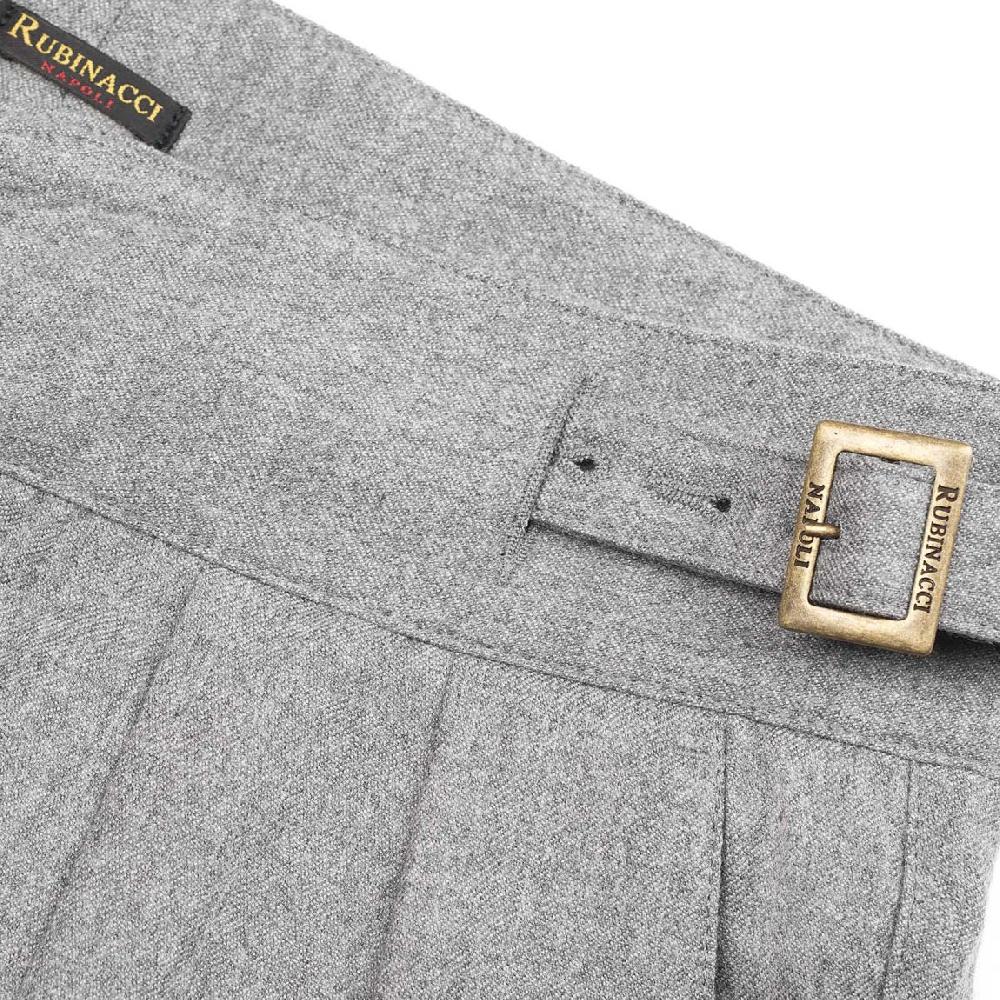 Rubinacci Pantalone manny in flanella grigio chiaro Presa