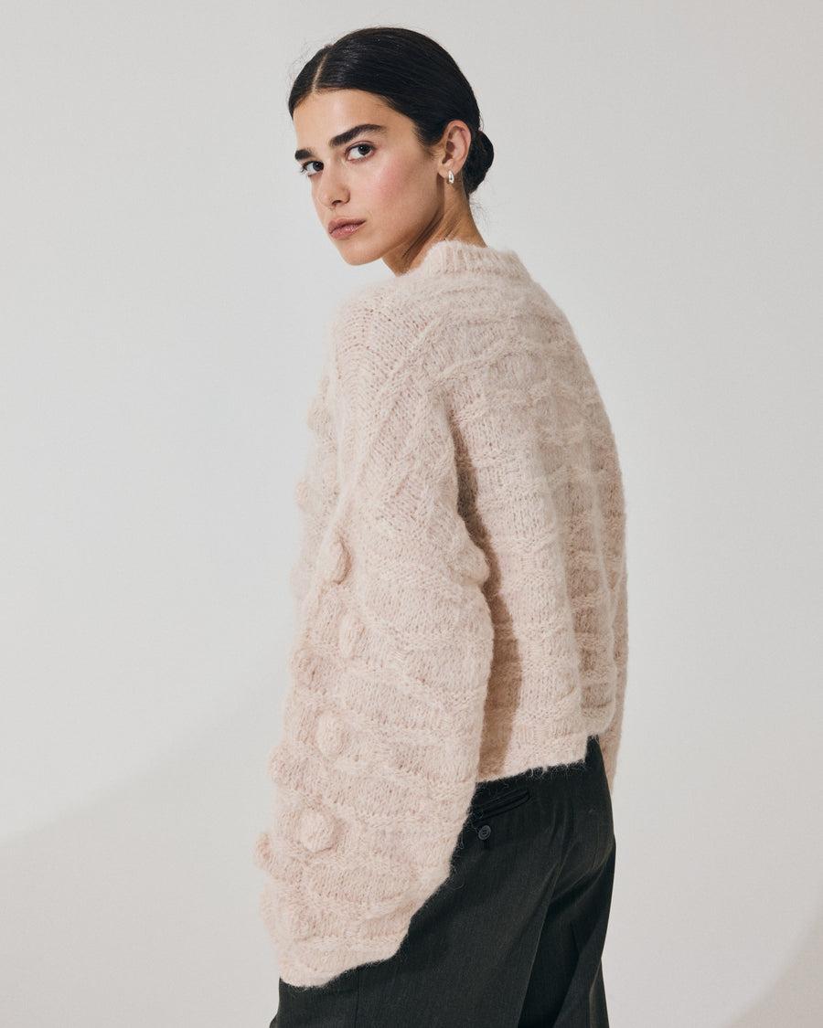 ﻿Scaglione V NECK OVER HAZELNUT STITCH SAND Italia